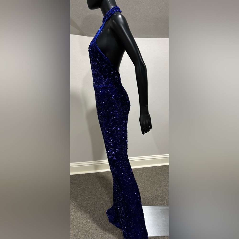 Blue sequin low cut halter fitted formal dress fishtail bottom XS 0 2 - Picture 4 of 11